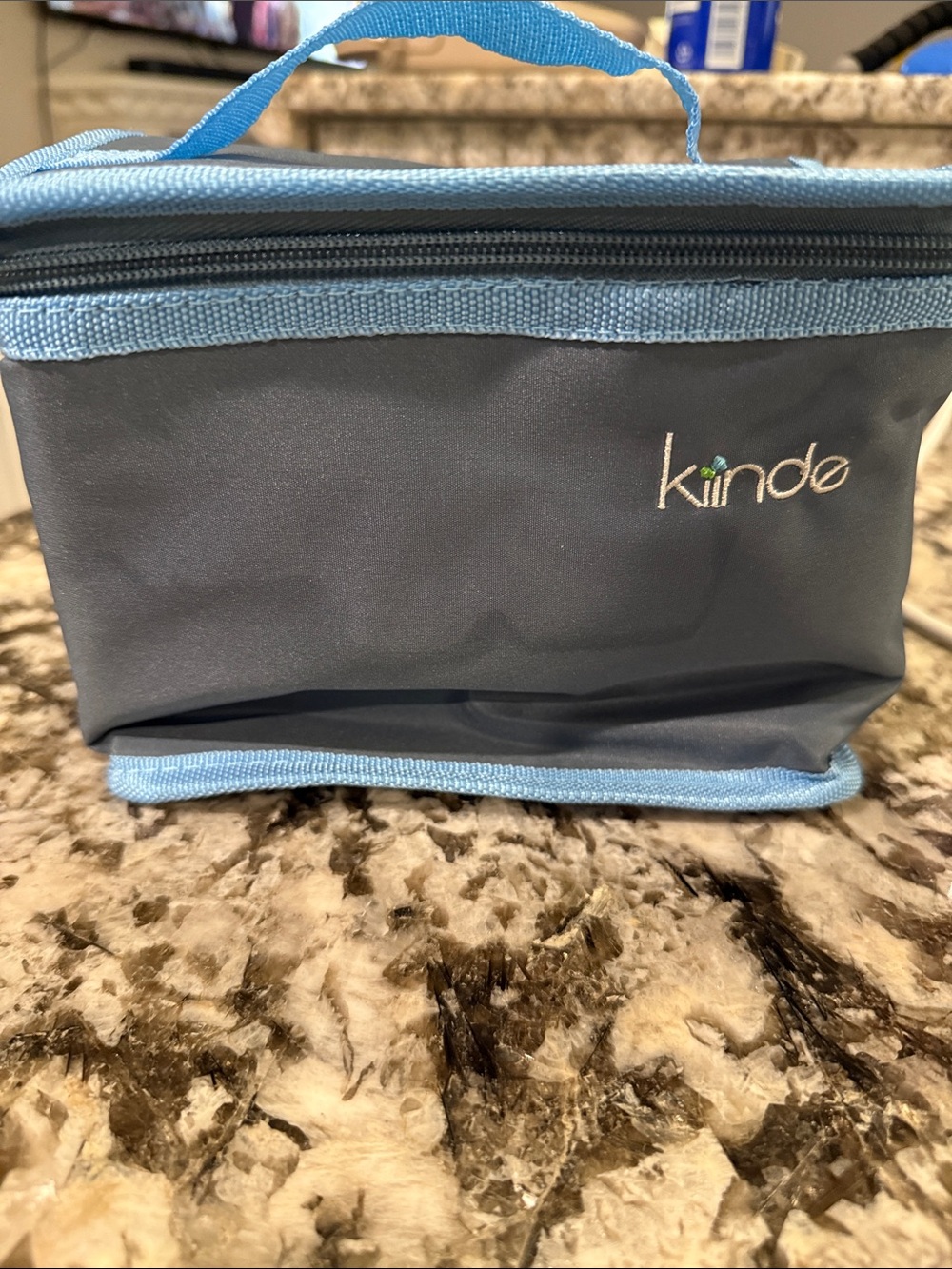 Kiinde Breast Milk Cooler For Storage Bag & Ice Packs Breastfeeding Working Gray